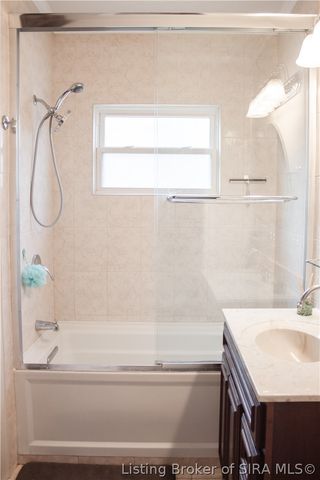 515 Woodrow Avenue, New Albany, IN 47150