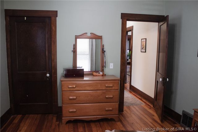 515 Woodrow Avenue, New Albany, IN 47150