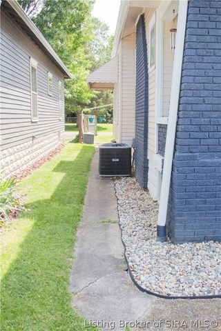 515 Woodrow Avenue, New Albany, IN 47150