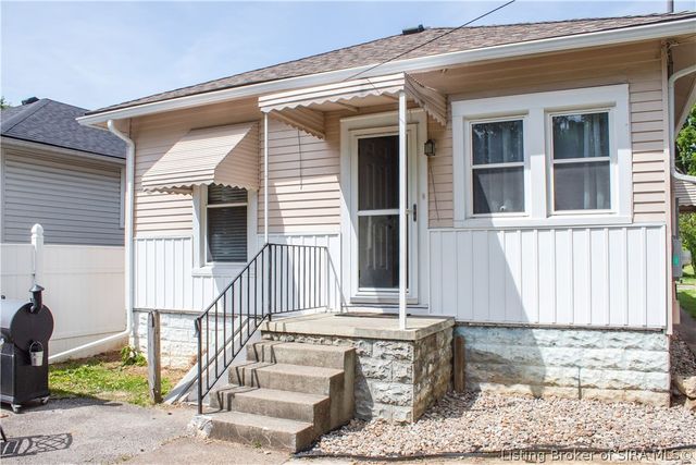 515 Woodrow Avenue, New Albany, IN 47150