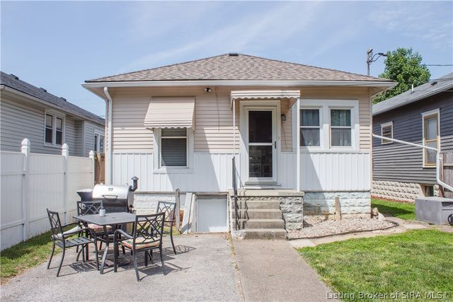 515 Woodrow Avenue, New Albany, IN 47150