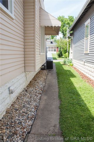 515 Woodrow Avenue, New Albany, IN 47150
