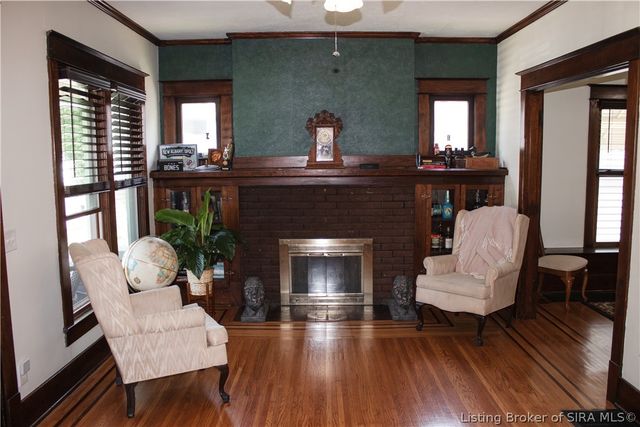 515 Woodrow Avenue, New Albany, IN 47150