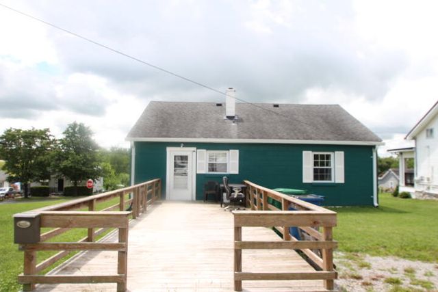 449 Mooreland Avenue, Harrodsburg, KY 40330