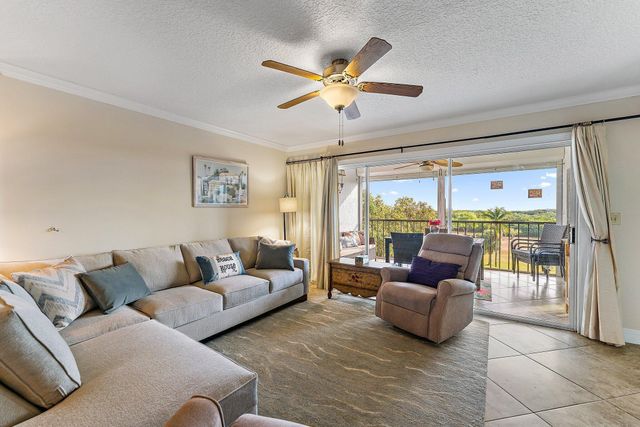 275 Palm Avenue C402, Jupiter, FL 33477