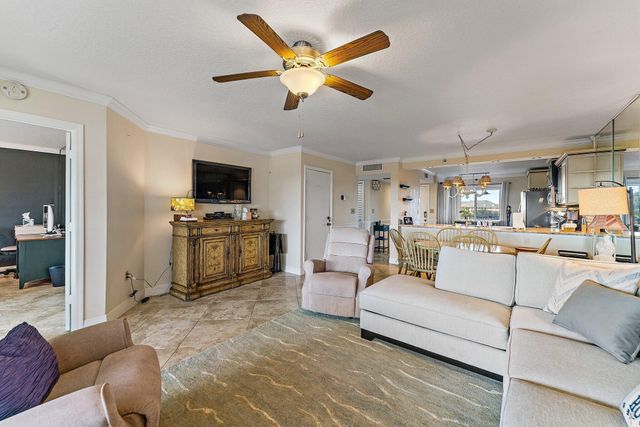 275 Palm Avenue C402, Jupiter, FL 33477