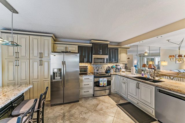 275 Palm Avenue C402, Jupiter, FL 33477