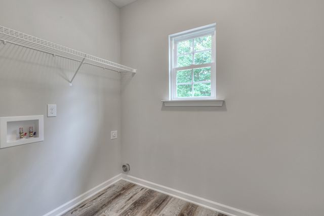 204 Spring House Dr, Manchester, TN 37355