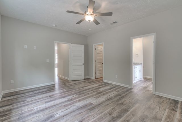 204 Spring House Dr, Manchester, TN 37355