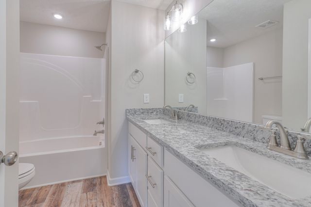 204 Spring House Dr, Manchester, TN 37355