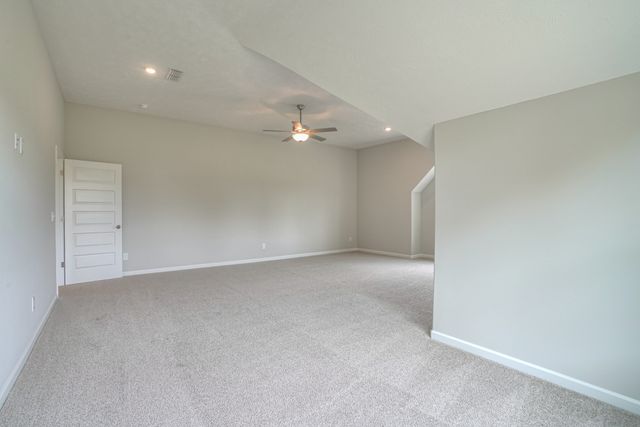 204 Spring House Dr, Manchester, TN 37355