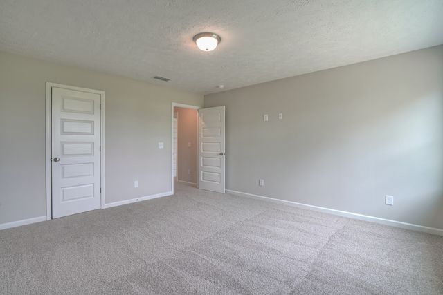 204 Spring House Dr, Manchester, TN 37355