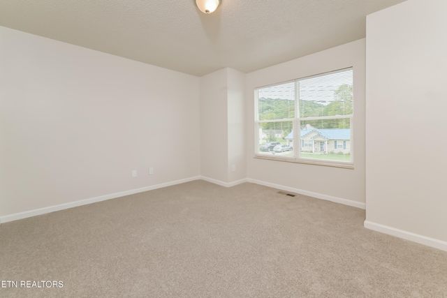 7218 Ashford Glen Drive, Knoxville, TN 37918