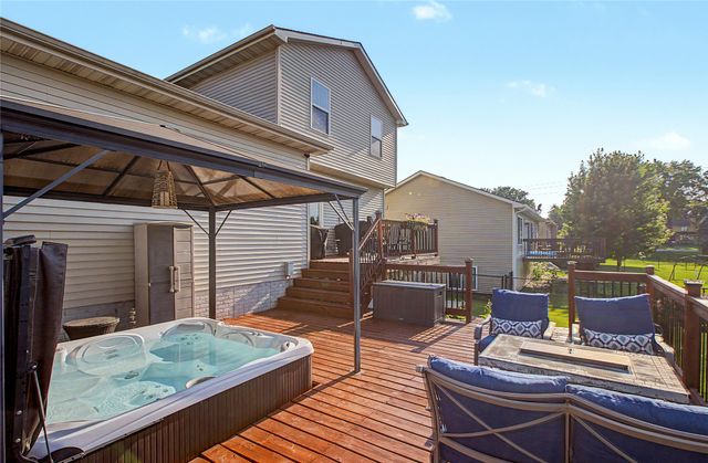 4618 E Valdez Drive, Des Moines, IA 50317