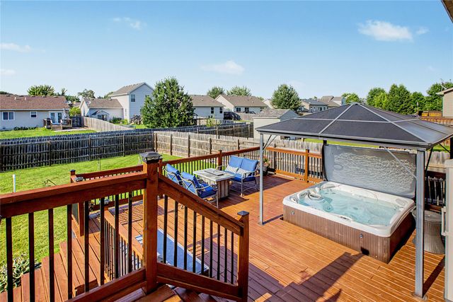 4618 E Valdez Drive, Des Moines, IA 50317