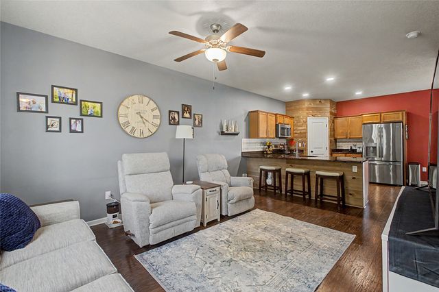 4618 E Valdez Drive, Des Moines, IA 50317