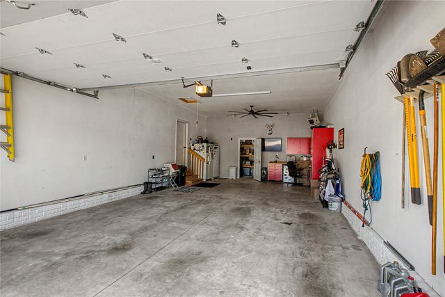 4618 E Valdez Drive, Des Moines, IA 50317