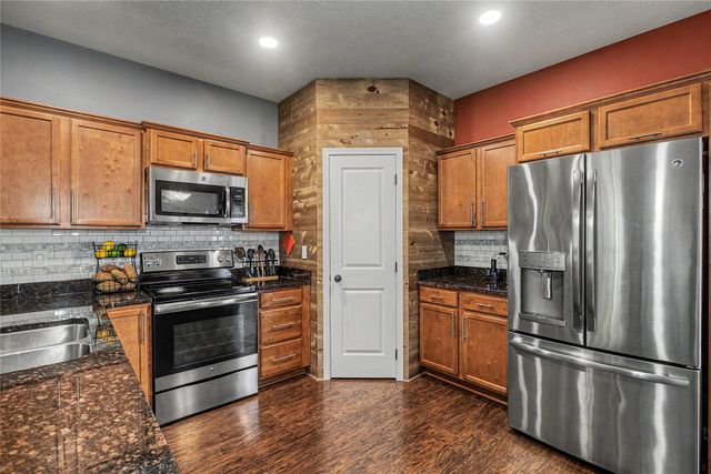 4618 E Valdez Drive, Des Moines, IA 50317