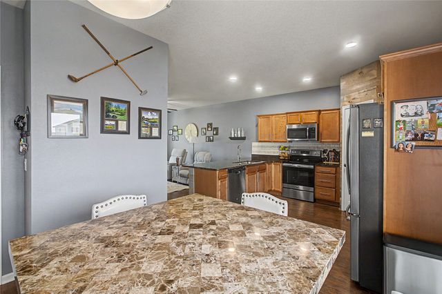 4618 E Valdez Drive, Des Moines, IA 50317