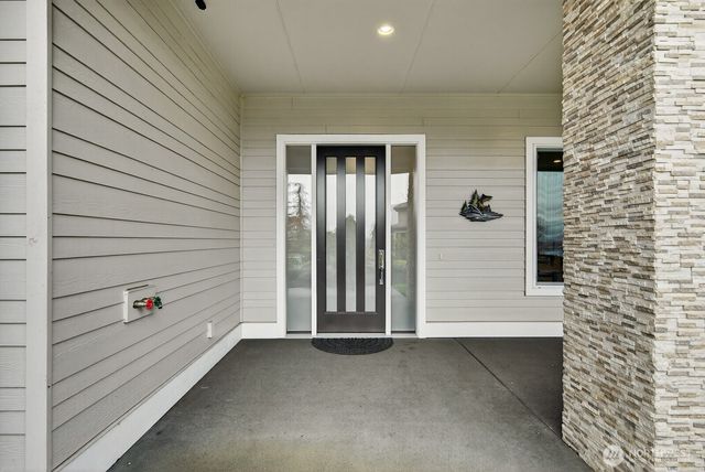 5481 Wood Duck Loop, Blaine, WA 98230