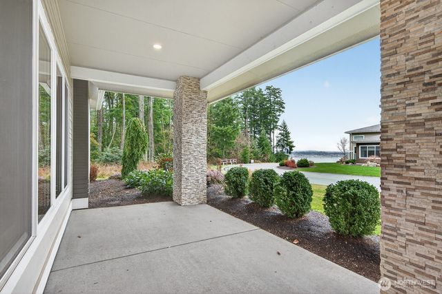 5481 Wood Duck Loop, Blaine, WA 98230