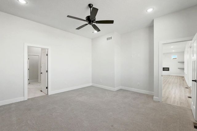 13910 E Willowgreen St, Wichita, KS 67230