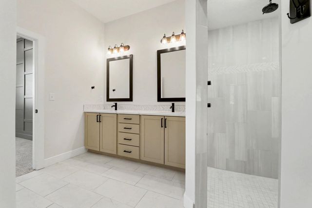 13910 E Willowgreen St, Wichita, KS 67230