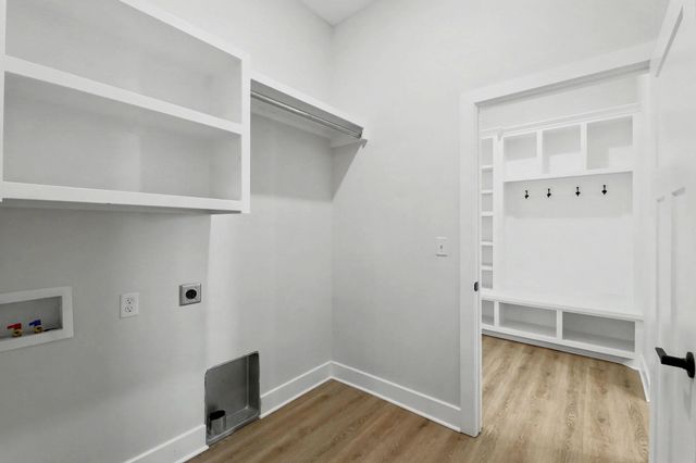 13910 E Willowgreen St, Wichita, KS 67230