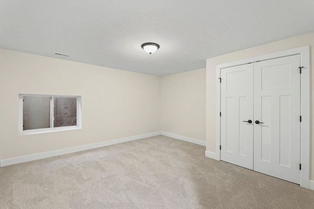 13910 E Willowgreen St, Wichita, KS 67230