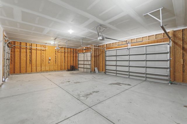 13910 E Willowgreen St, Wichita, KS 67230