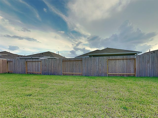 25554 Northpark Spruce Drive, Porter, TX 77365