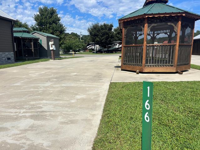 166 Foggy Mountain Road, Blairsville, GA 30512