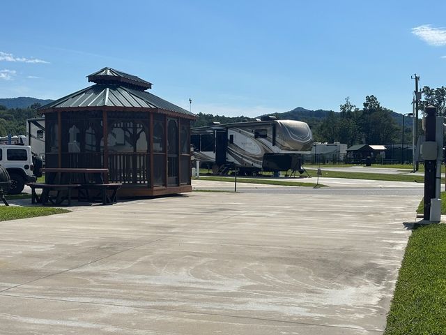 166 Foggy Mountain Road, Blairsville, GA 30512