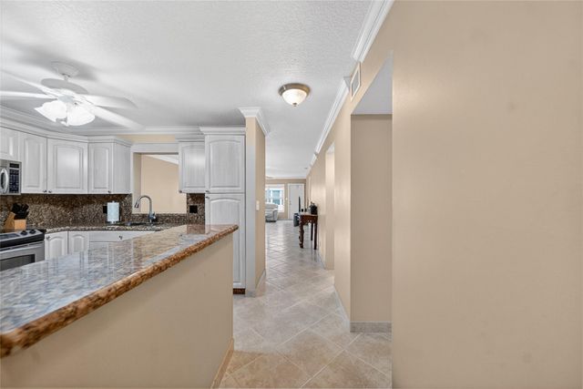 18730 Stewart Circle 7, Boca Raton, FL 33496
