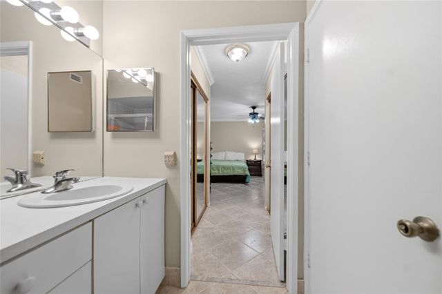 18730 Stewart Circle 7, Boca Raton, FL 33496