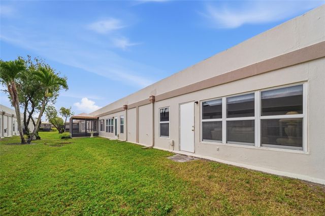 18730 Stewart Circle 7, Boca Raton, FL 33496
