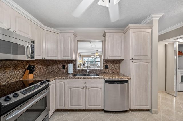 18730 Stewart Circle 7, Boca Raton, FL 33496