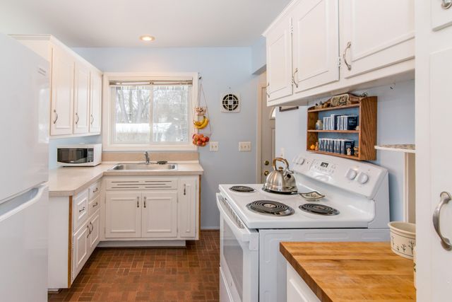 2723 Radcliffe Avenue, Ann Arbor, MI 48104