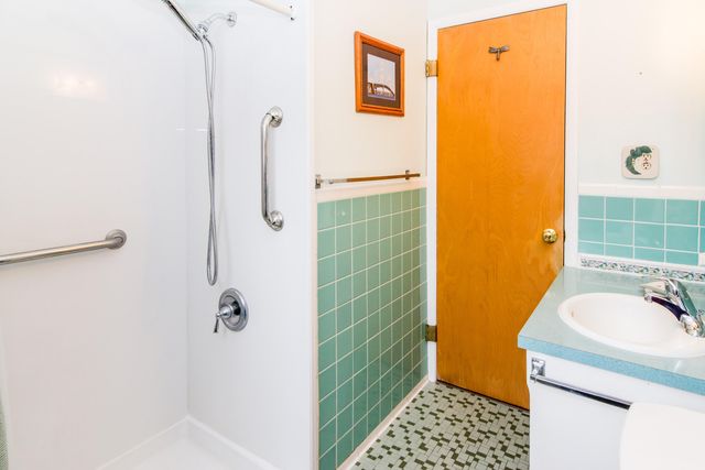 2723 Radcliffe Avenue, Ann Arbor, MI 48104