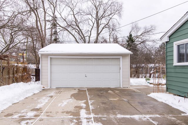 2723 Radcliffe Avenue, Ann Arbor, MI 48104