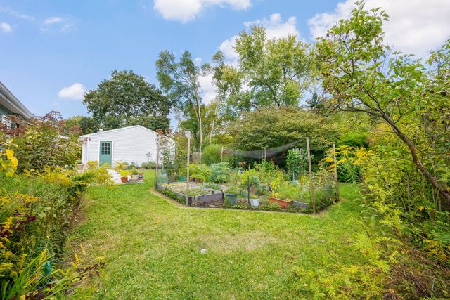 2723 Radcliffe Avenue, Ann Arbor, MI 48104