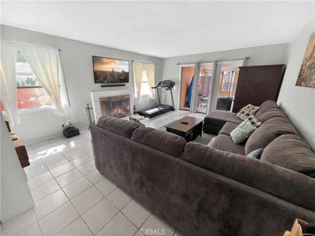 503 Traverse, Costa Mesa, CA 92626