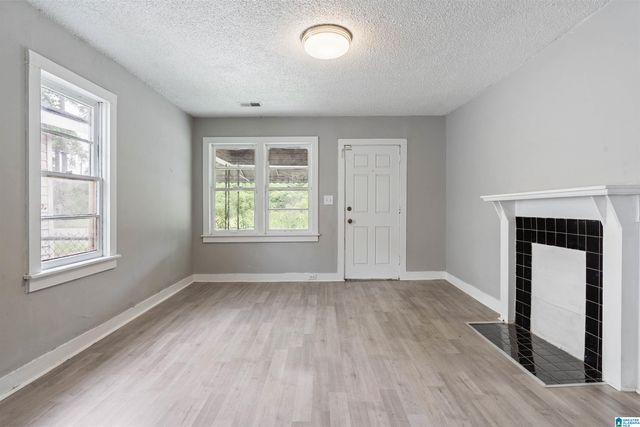 1825 18TH STREET, Birmingham, AL 35218