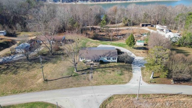 1015 Old Waitsboro Road, Bronston, KY 42518