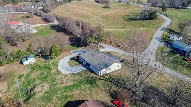 1015 Old Waitsboro Road, Bronston, KY 42518