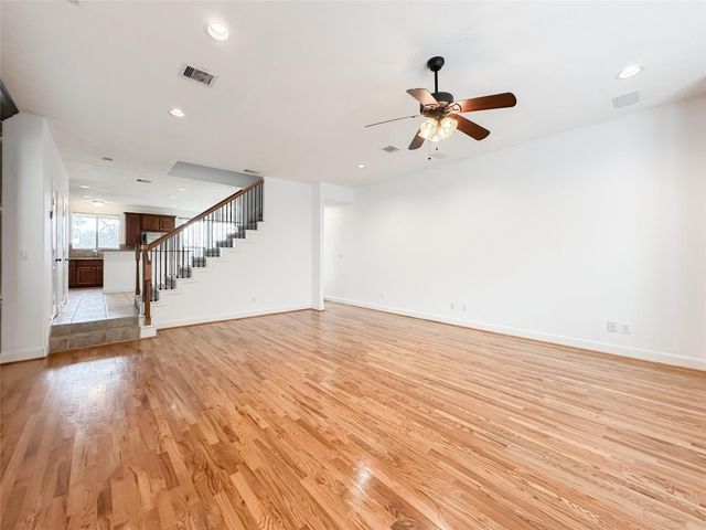 1727 Stacy Crest, Houston, TX 77008