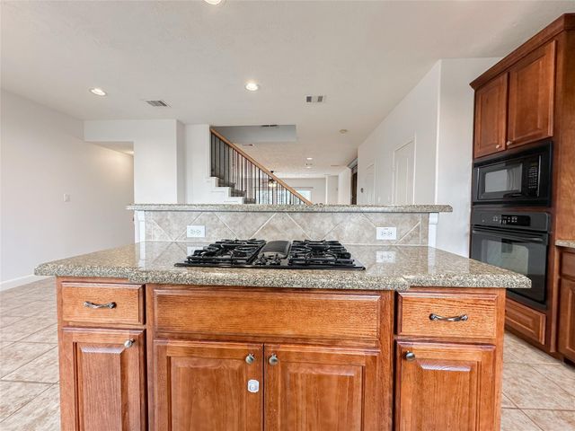 1727 Stacy Crest, Houston, TX 77008