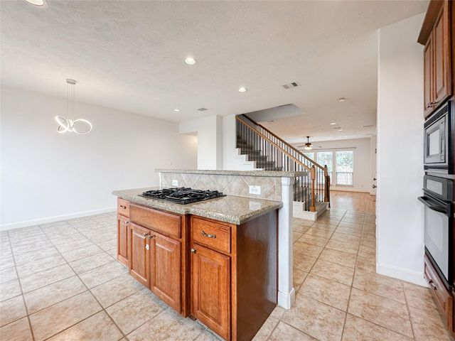 1727 Stacy Crest, Houston, TX 77008
