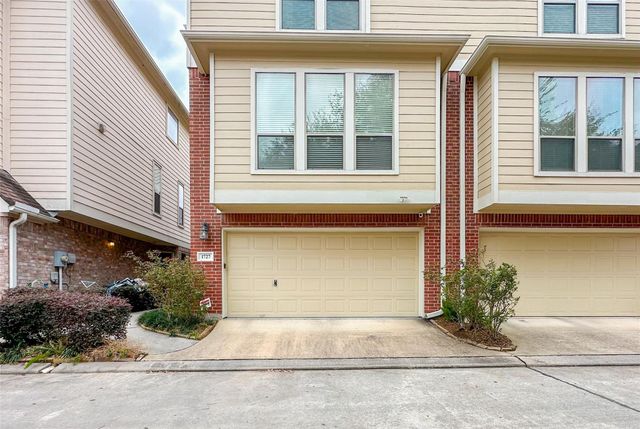 1727 Stacy Crest, Houston, TX 77008
