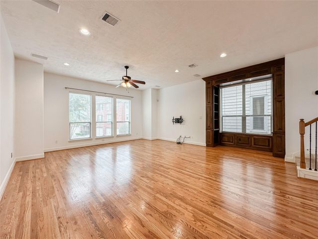 1727 Stacy Crest, Houston, TX 77008